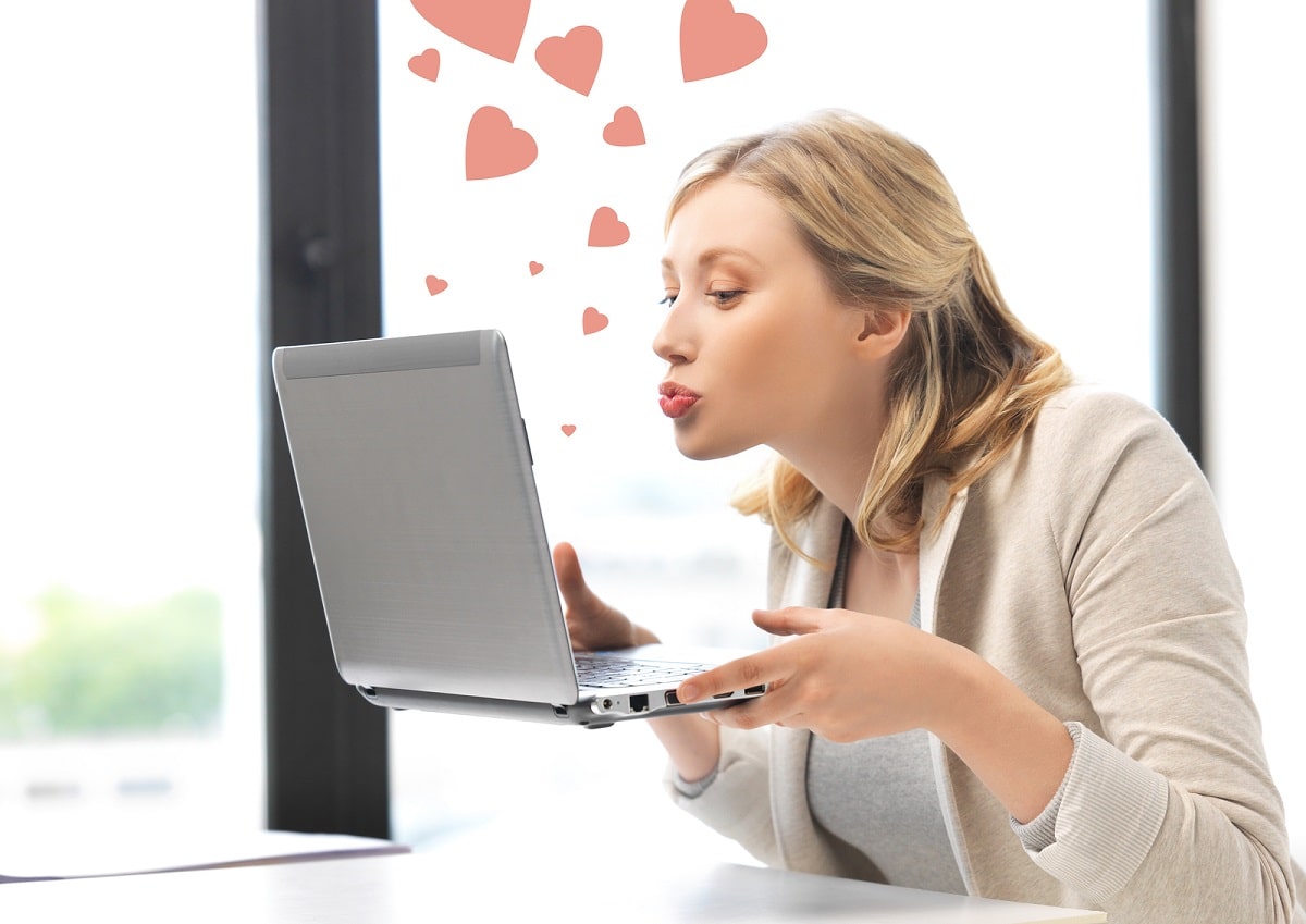 How online dating is dangerous