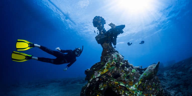 Explorers Travelers Club sugiere una visita al Museo Submarino de Cancún