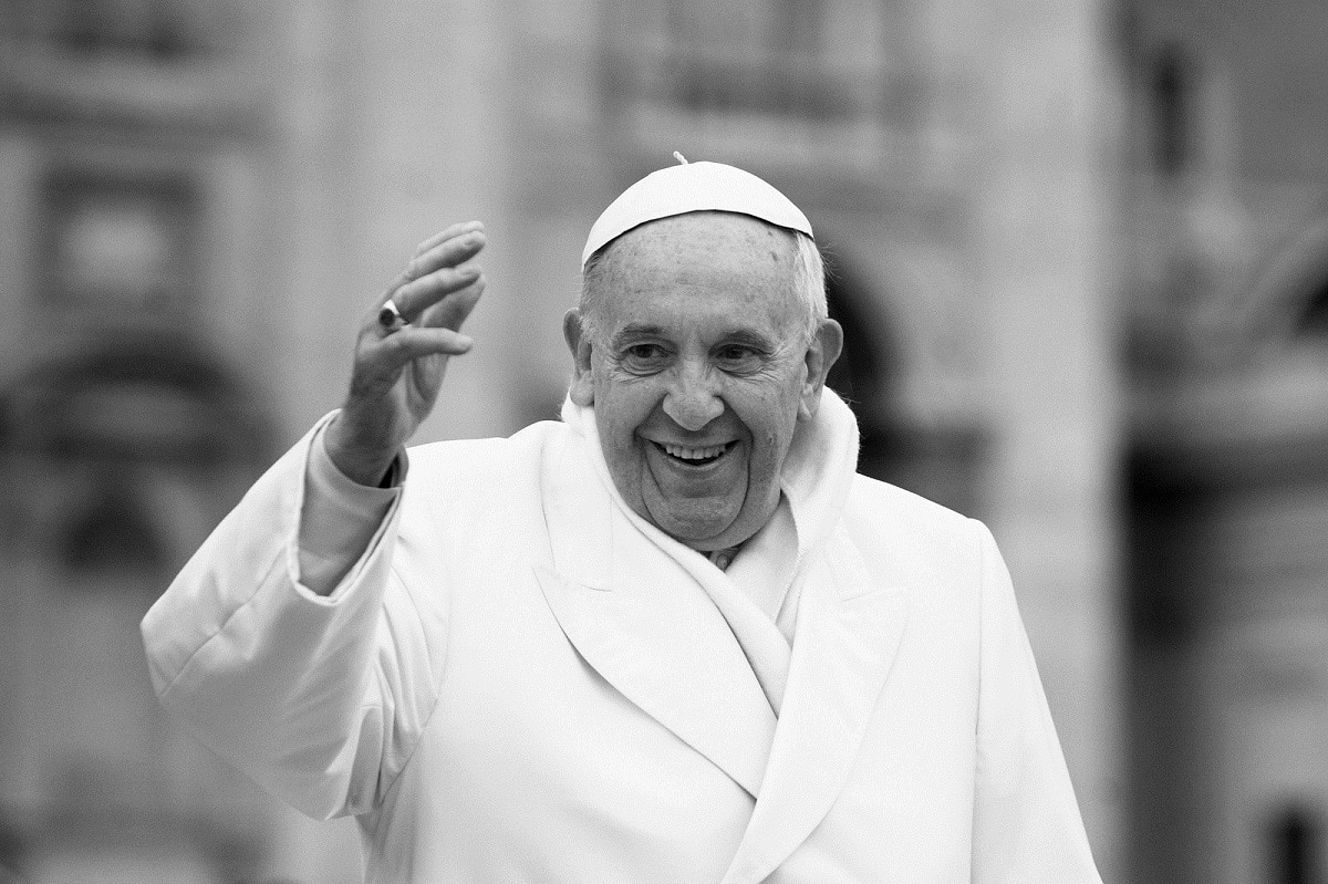 Papa Francisco bromea sobre los argentinos
