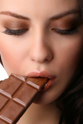 beneficios del chocolate oscuro
