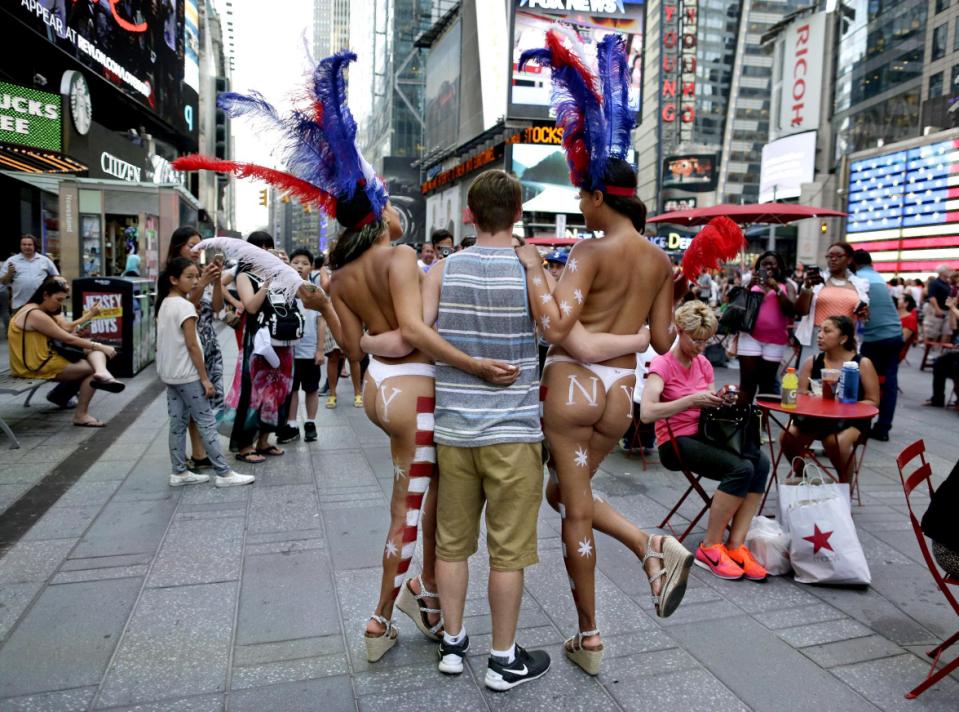 Times Square - Imagen Via Yahoo.com