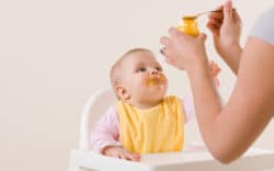 ¿Es realmente saludable alimentar a los bebés con fórmula láctea?