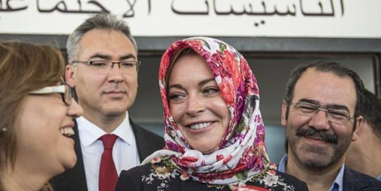 Lindsay Lohan se convierte al Islam y elimina sus fotos de Instagram