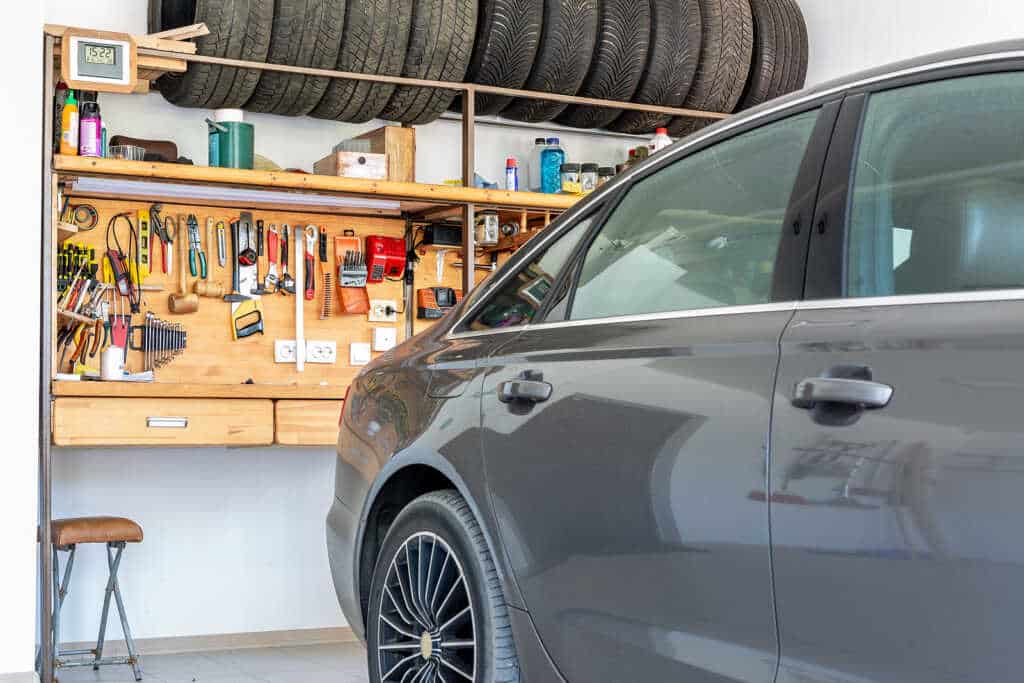 beneficios de estacionar en el garaje, beneficios de un garaje, porque estacionar en el garaje