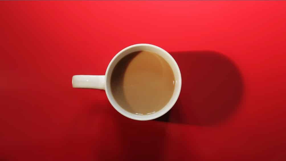 cuánta cafeína tiene una taza de café, cuánta cafeína tiene una taza de café soluble, cuánta cafeína tiene una taza de café descafeinado, cuánta cafeína se puede tomar al día, cuánta cafeína tiene 5 gramos de café, cuánta cafeína tiene el café